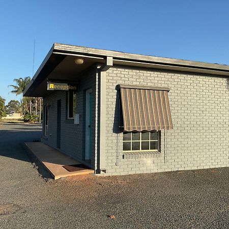 Temora Motel Exterior photo