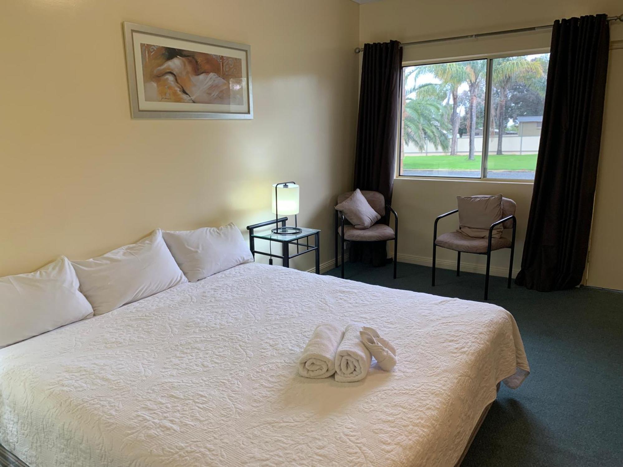 Temora Motel Room photo